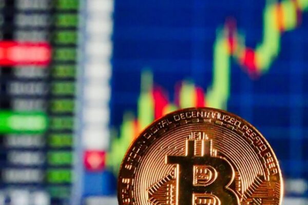 Crypto Market Consolidation 2026 – Trends for BTC & ETH